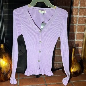 Brand new lilac button down long sleeve. Skin tight.